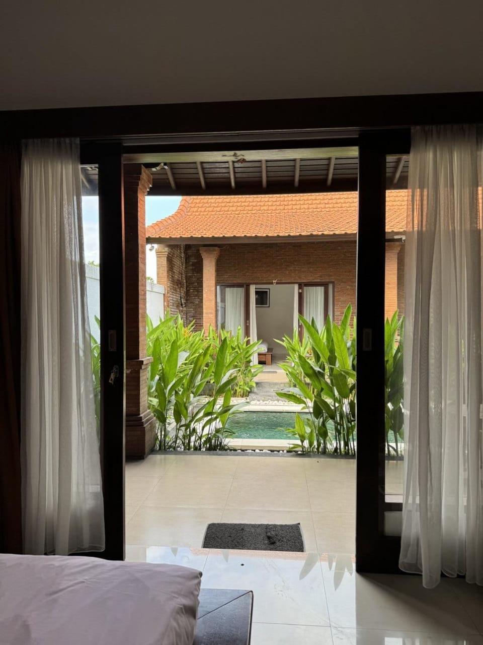 Villa Moza Canggu Buitenkant foto